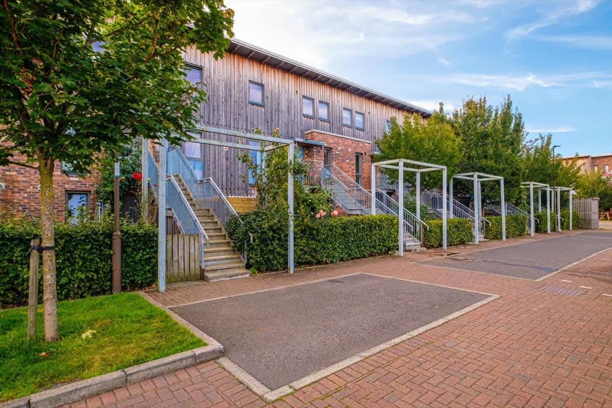 Echline Court, Queensferry — exterior