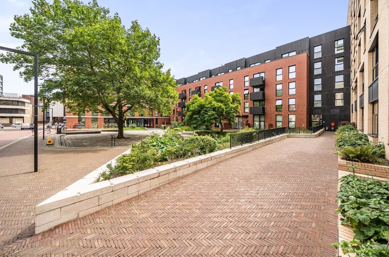 City Park West, Chelmsford — exterior